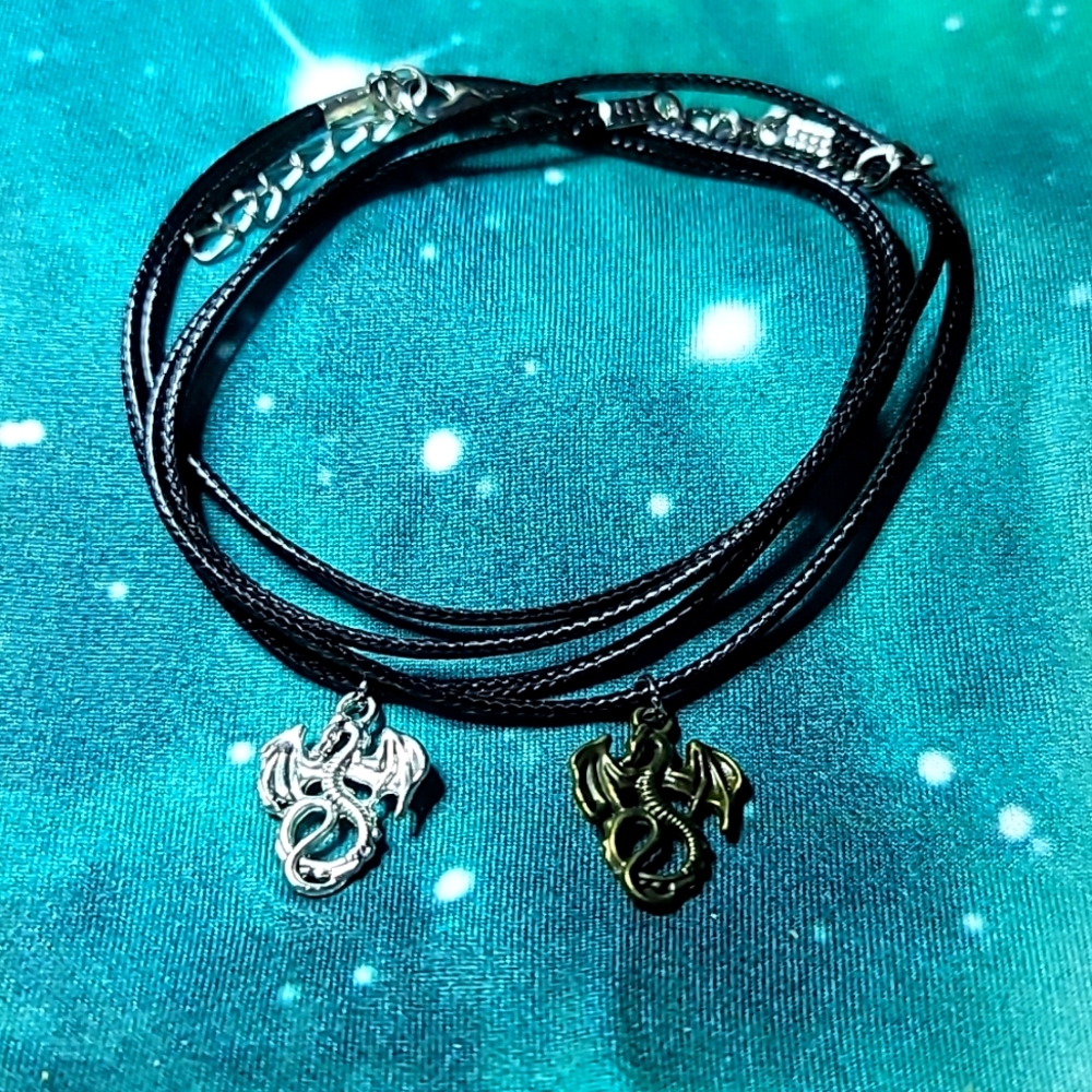 2 dragons necklace